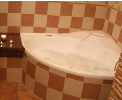 Foto de la bañera de hidromasaje que se encuentra en el Rincon de Luna